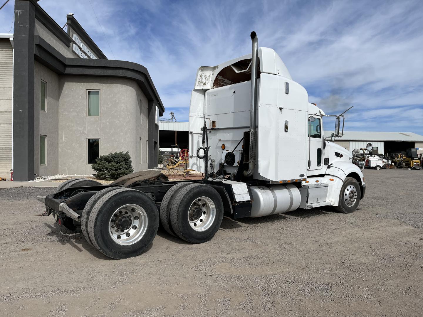 TRACTOCAMION PETERBILT 386